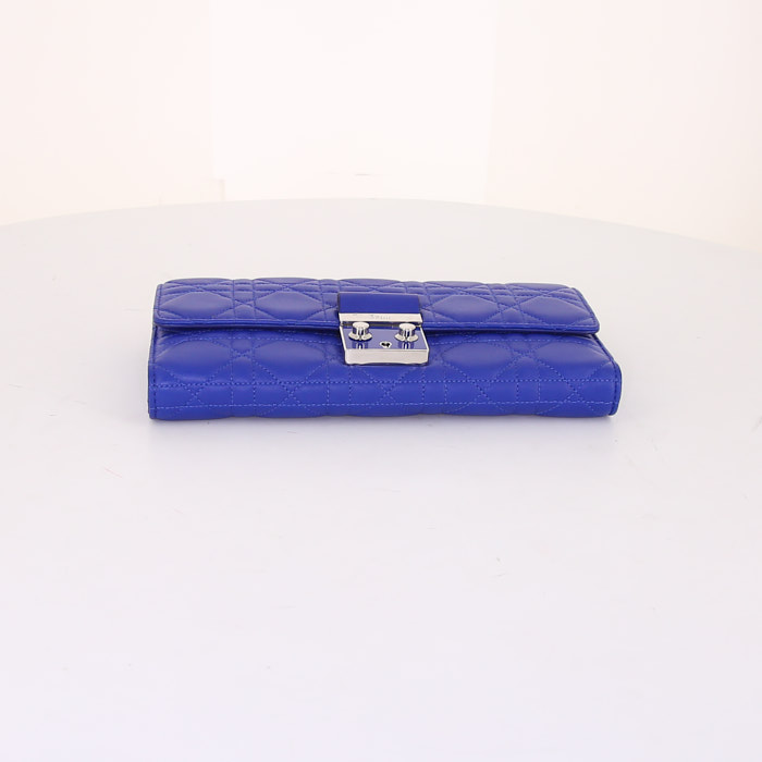 Bolso bandolera Dior en cuero azul - Detail D4