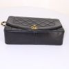 Bolso bandolera Chanel Vintage Diana en cuero acolchado negro - Detail D4 thumbnail