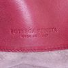 Bolso de mano Bottega Veneta Roma modelo mediano en cuero intrecciato color burdeos - Detail D3 thumbnail