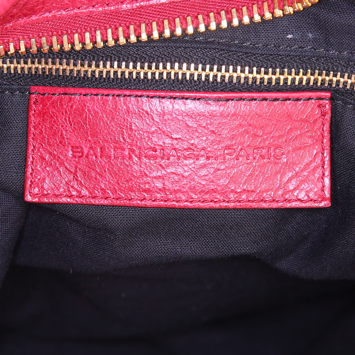 Bolso 24 horas Balenciaga Classic City en cuero rojo - Detail D3