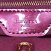 Bolso de mano Louis Vuitton Wilshire modelo pequeño en charol Monogram color burdeos - Detail D3 thumbnail