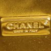 Chanel clutch in khaki satin - Detail D3 thumbnail
