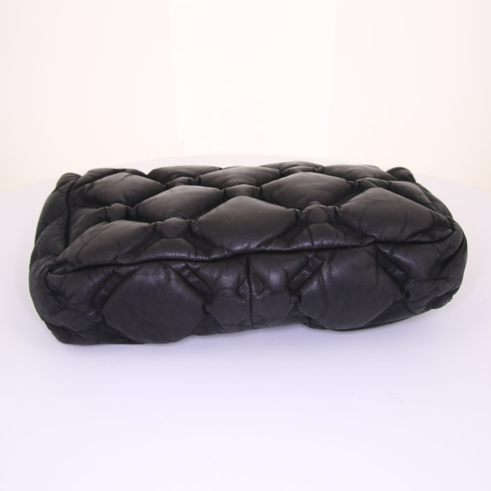 Sac bandoulière Chanel Petit Shopping en toile matelassée noire - Detail D5