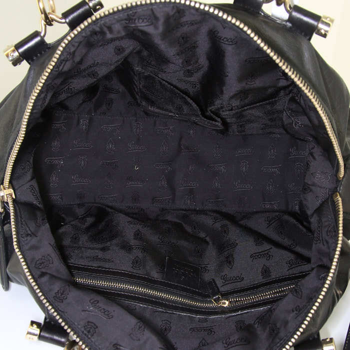 Sac bandoulière Gucci Bamboo en cuir noir - Detail D3