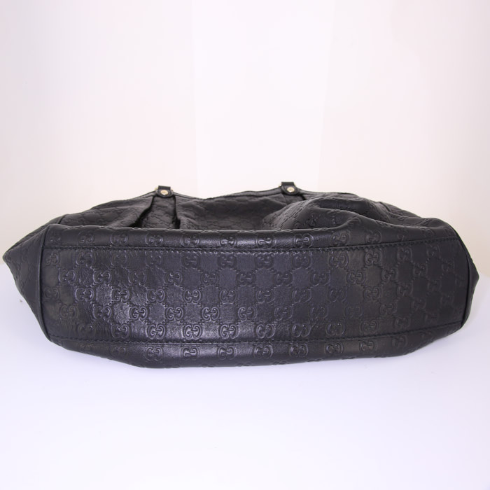 Borsa da spalla o a mano Gucci Sukey modello grande in pelle monogram nera - Detail D4