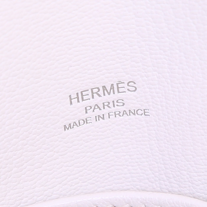Bolso zurrón Hermes Jypsiere 28 cm en cuero togo blanco - Detail D3