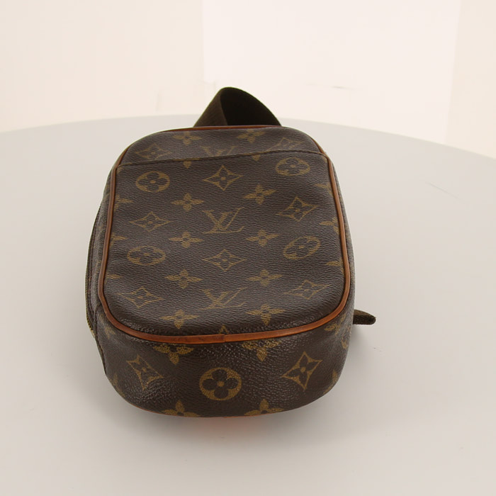 Louis Vuitton Gange pouch in brown monogram canvas and natural leather - Detail D4
