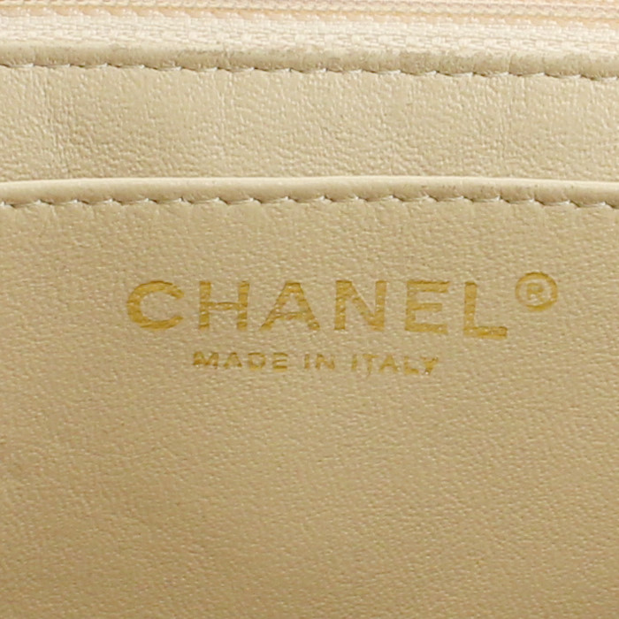 Borsa Chanel Timeless in pelle martellata e trapuntata beige - Detail D4