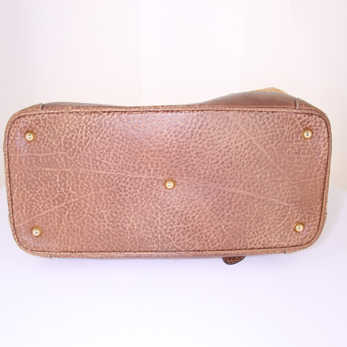 Gucci Gucci Vintage handbag in brown grained leather and beige raphia - Detail D4