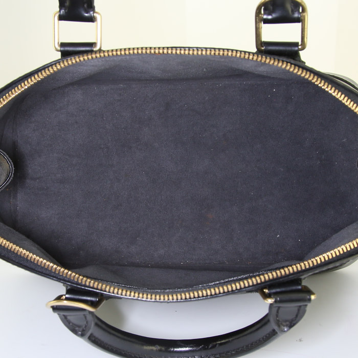 Borsa Louis Vuitton Alma in pelle Epi nera - Detail D2
