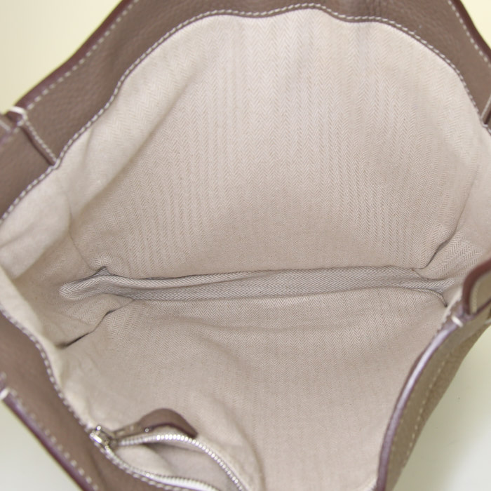 Sac porté épaule Hermes Marwari en cuir togo étoupe et cuir naturel marron - Detail D2