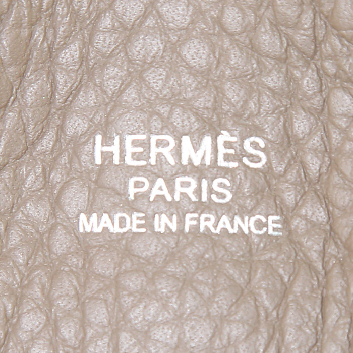 Sac porté épaule Hermes Marwari en cuir togo étoupe et cuir naturel marron - Detail D3