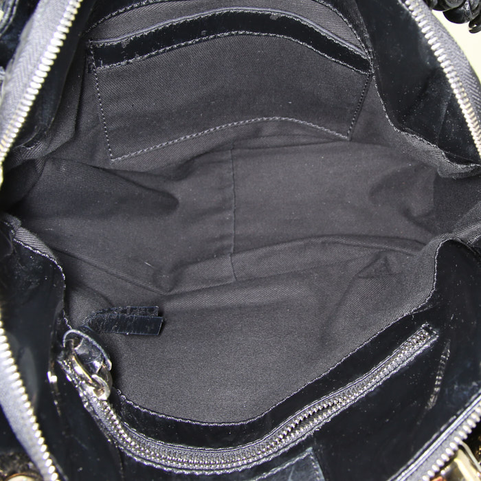 Sac à main Chloé Héloïse en vinyle noir - Detail D3