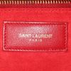 Sac à main Saint Laurent Sac de jour grand modèle en cuir rouge - Detail D3 thumbnail