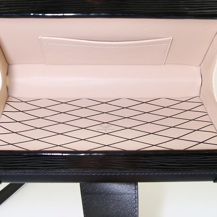 Borsa a tracolla Louis Vuitton Petite Malle in pelle arancione e nera - Detail D2