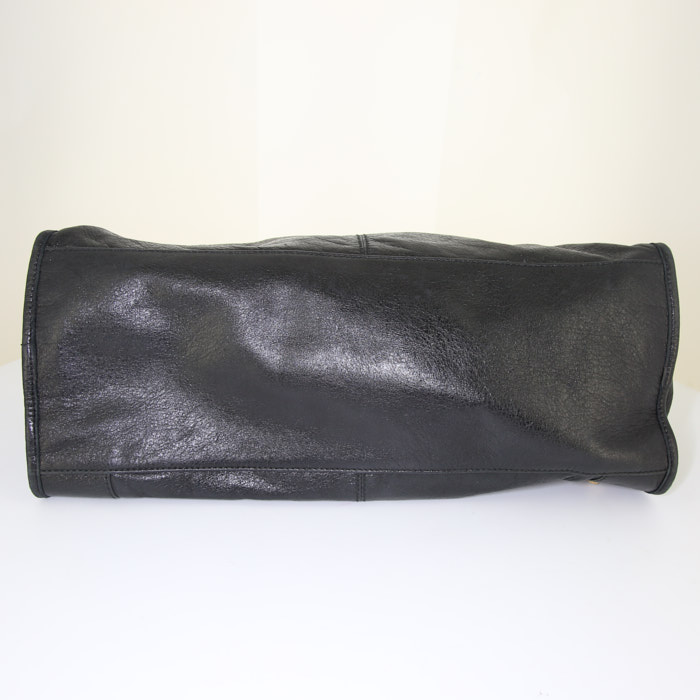 Bolso de mano Balenciaga Classic City en cuero negro - Detail D5