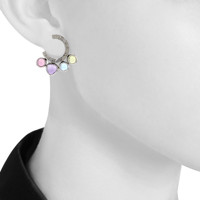 Paire de boucles d'oreilles Bulgari en or blanc et pierres de couleurs