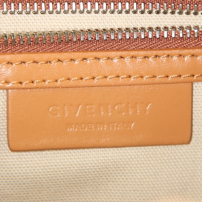 Borsa Givenchy Antigona modello medio in pelle marrone - Detail D4
