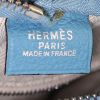 Bolso para llevar al hombro Hermes Massai en cuero togo azul - Detail D4 thumbnail