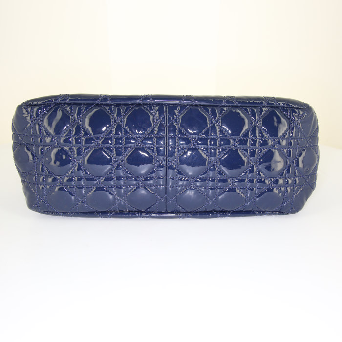 Dior Miss Dior handbag in blue patent quilted leather - Detail D4
