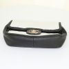 Bolso de mano Chanel Timeless en cuero acolchado blanco y negro - Detail D5 thumbnail