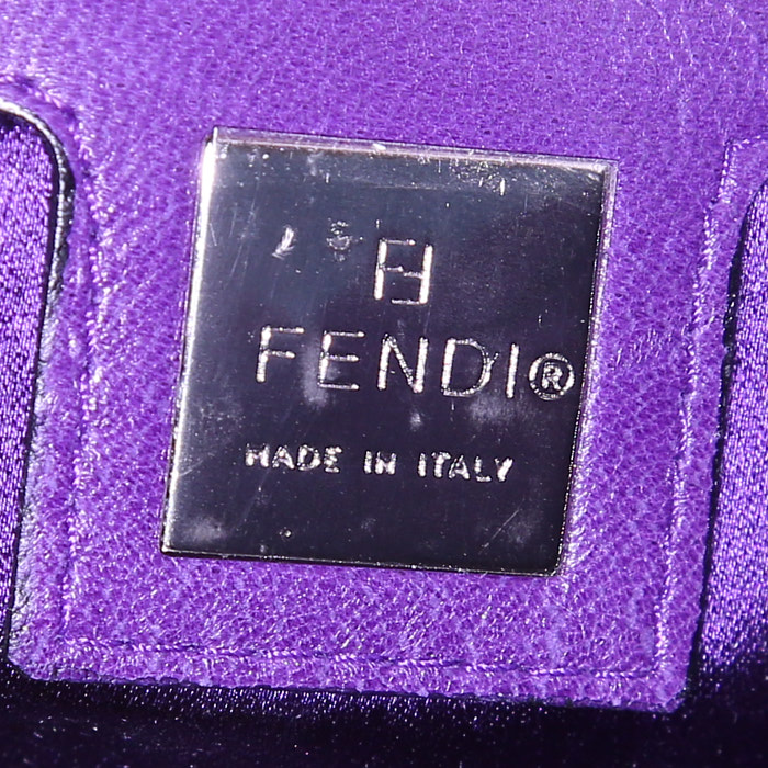 Fendi Baguette handbag in blue, purple and silver leather - Detail D3