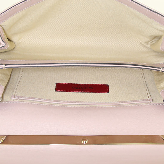 Bolso bandolera Valentino Garavani Vavavoom en cuero beige rosado - Detail D3