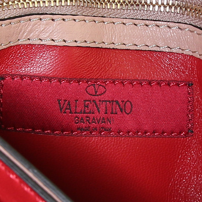 Valentino Garavani Rockstud pouch in beige leather - Detail D3