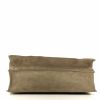 Celine New Shloulder handbag in grey-beige suede - Detail D4 thumbnail