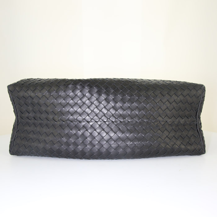 Bolso de mano Bottega Veneta Sloane en cuero intrecciato negro - Detail D4