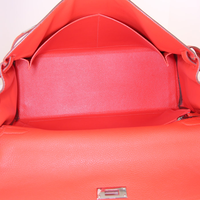 Sac à main Hermes Kelly 35 cm en cuir togo orange Capucine - Detail D3