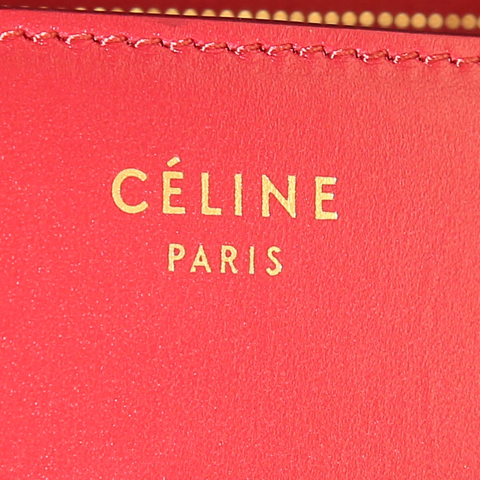 Celine Classic Box shoulder bag in red box leather - Detail D3