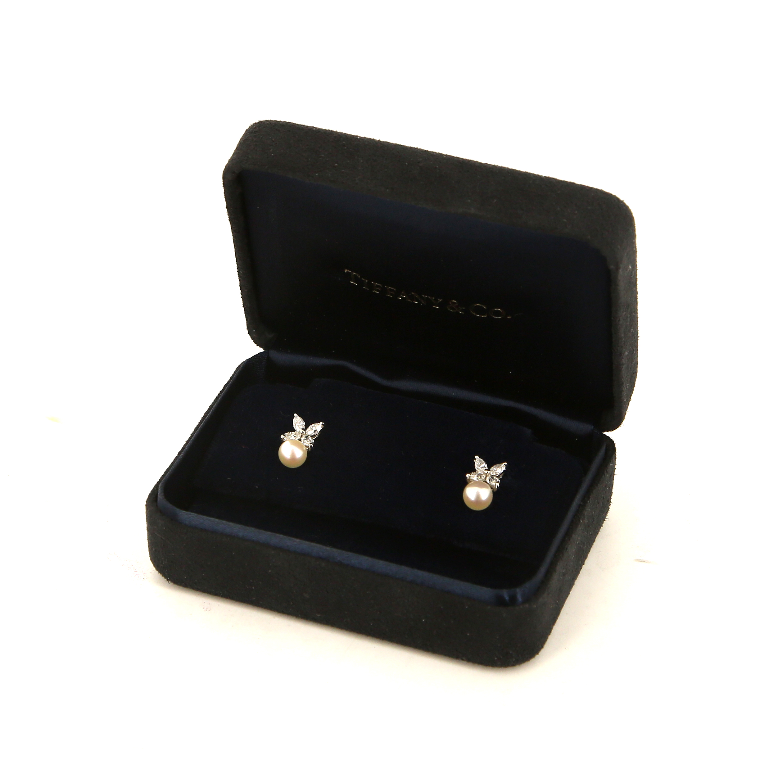 Pendientes Tiffany & Co Victoria en platino,  perlas y diamantes - Detail D2