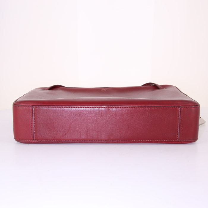 Sac à main Celine Side Lock en cuir box bordeaux - Detail D4