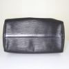 Sac à main Louis Vuitton Speedy 25 cm en cuir épi noir - Detail D4 thumbnail