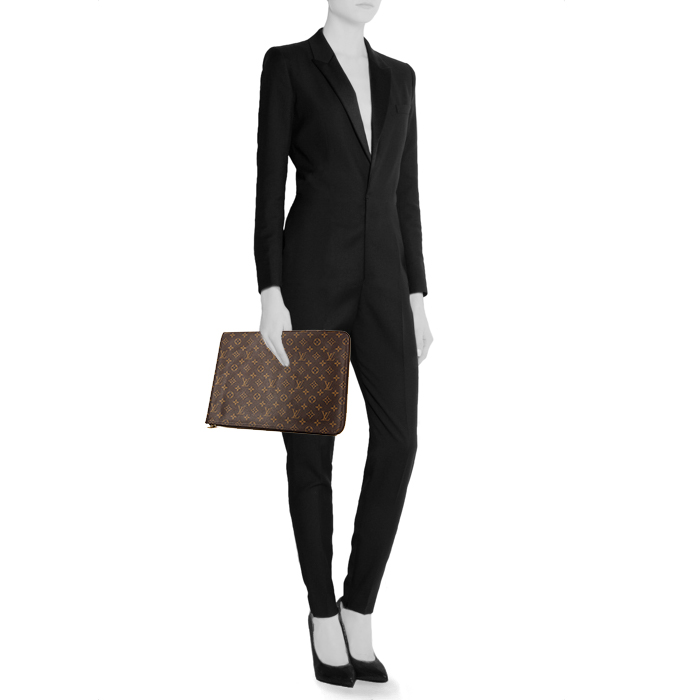 Pochette Louis Vuitton Poche-documents in tela monogram marrone - Detail D1