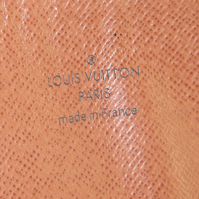 Pochette Louis Vuitton Poche-documents en toile monogram marron - Detail D3