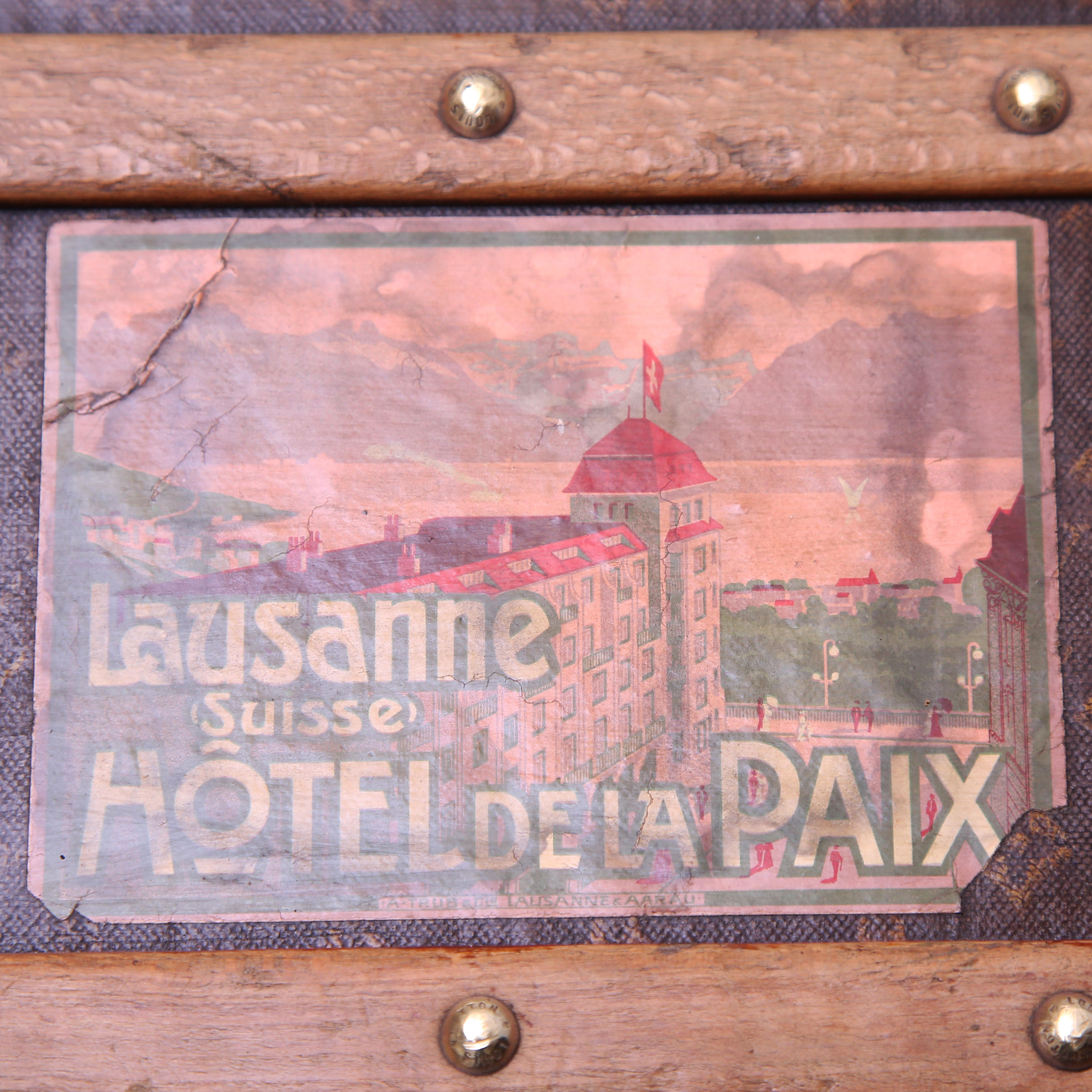 Malle Louis Vuitton Courrier en toile monogram et cuir naturel - Detail D5