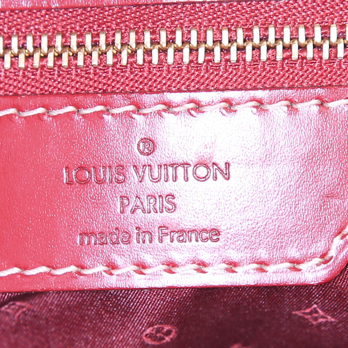 Borsa Louis Vuitton Lockit  in pelle martellata rossa - Detail D3