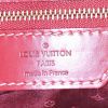 Borsa Louis Vuitton Lockit  in pelle martellata rossa - Detail D3 thumbnail