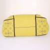 Shopping bag Louis Vuitton Tote W in pelle gialla e marrone - Detail D4 thumbnail
