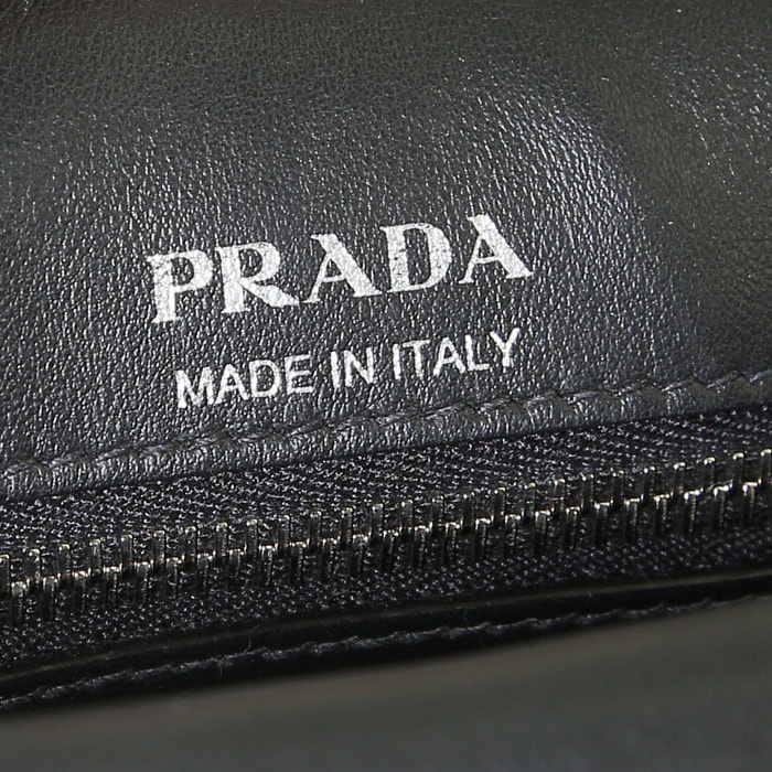 Borsa a spalla Prada Concept in pelle nera - Detail D3