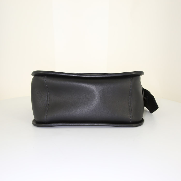 Prada Concept shoulder bag in black leather - Detail D4
