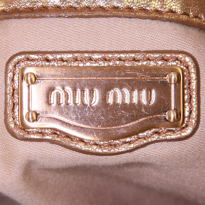 Miu Miu handbag in golden brown leather - Detail D3