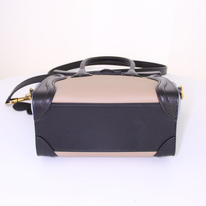 Celine Luggage Nano shoulder bag in beige and black tricolor leather and blue suede - Detail D5