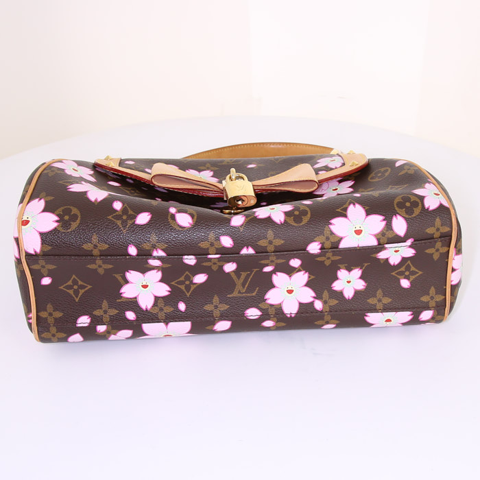 Bolso de mano Louis Vuitton Editions Limitées Cherry Blossom Retro en lona Monogram marrón y cuero natural - Detail D4