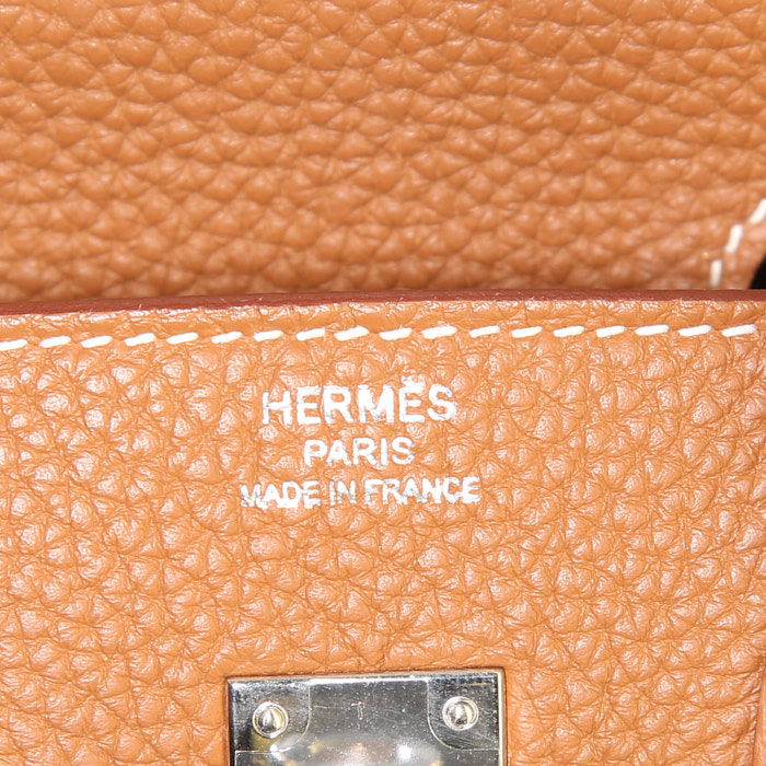 Hermes Birkin 25 cm handbag in gold togo leather - Detail D4