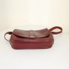 Hermes Nouméa shoulder bag in burgundy grained leather - Detail D4 thumbnail