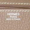 Sac bandoulière Hermès Steve en cuir togo étoupe - Detail D3 thumbnail