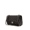 Bolso bandolera Chanel Timeless jumbo en cuero granulado acolchado negro - 00pp thumbnail
